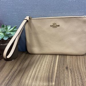 New! Coach wristlet